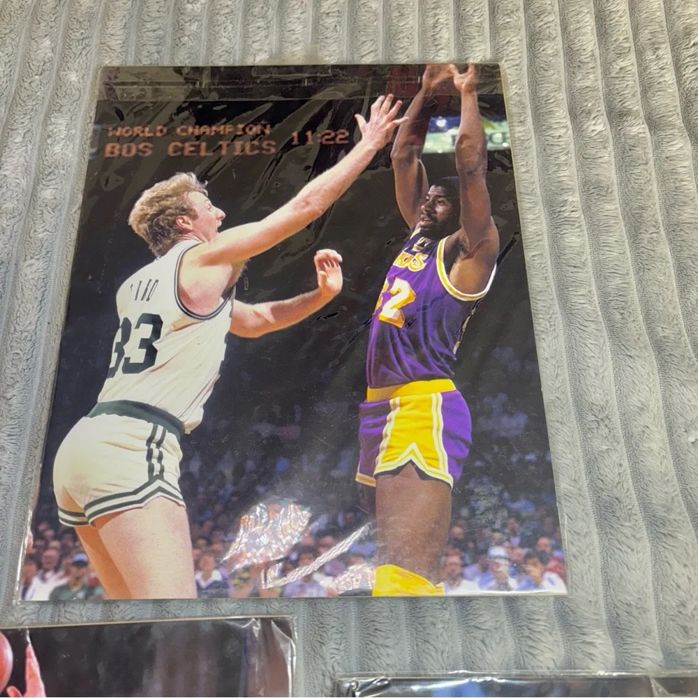 NBA LOT OF 3 sealed pictures Boards Kobe Bryant Larry Bird and Magic Johnson 90s